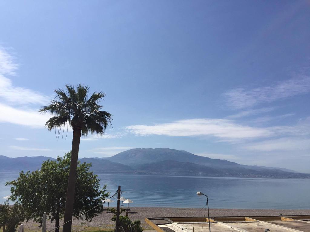Regina Hotel Nafpaktos Extérieur photo